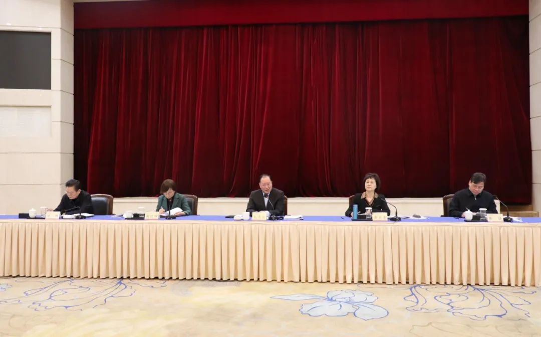 毛偉明省長(zhǎng)出席全省民營(yíng)企業(yè)家座談會(huì)，湘江電纜董事長(zhǎng)侯少斌應(yīng)邀參加