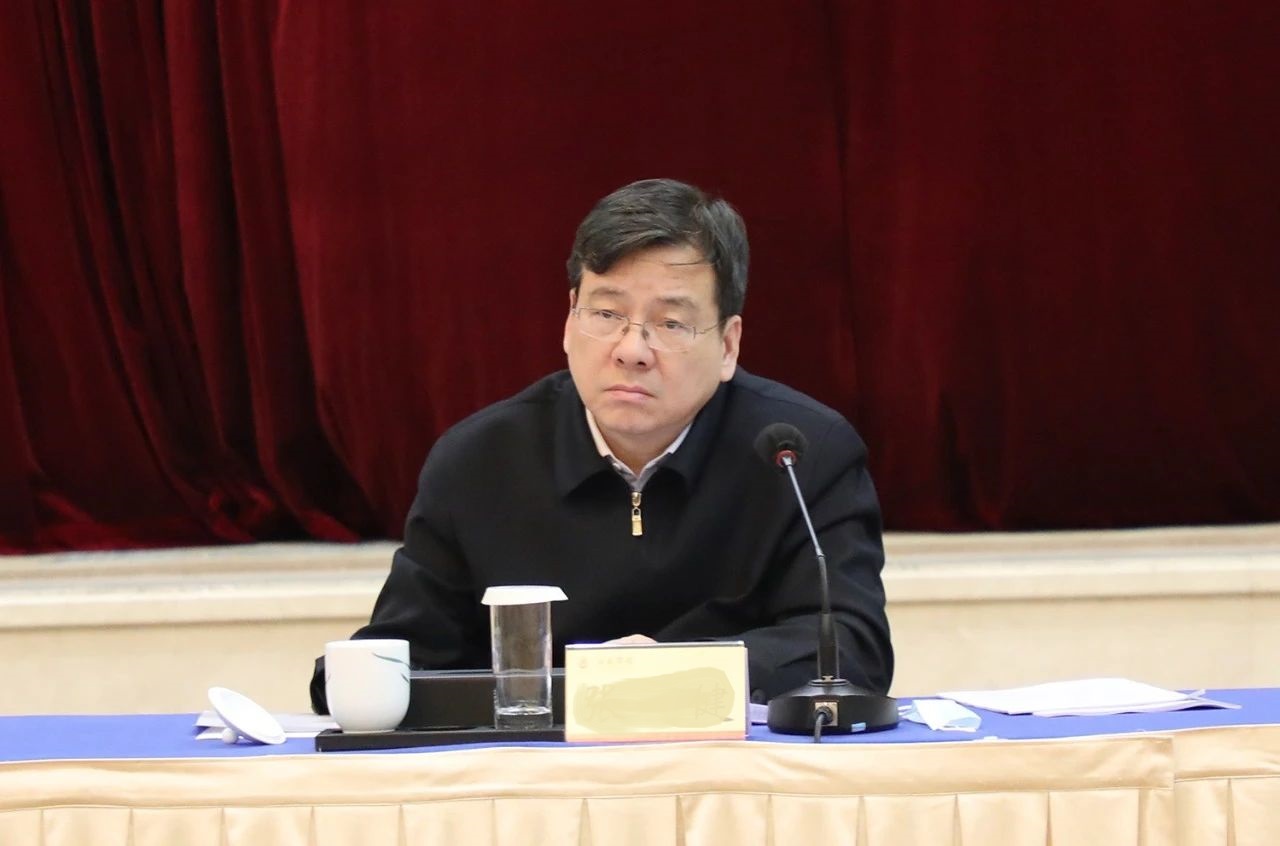 毛偉明省長(zhǎng)出席全省民營(yíng)企業(yè)家座談會(huì)，湘江電纜董事長(zhǎng)侯少斌應(yīng)邀參加