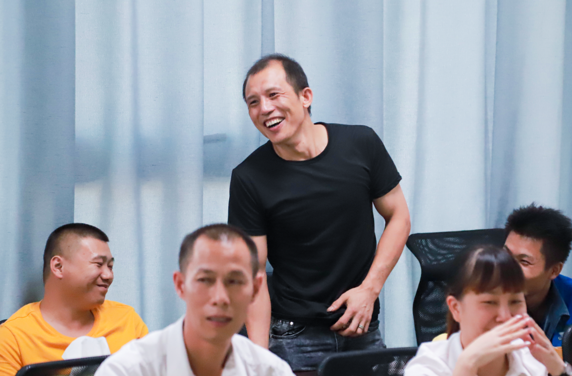 情滿中秋，共話未來(lái)。湘江電纜工會(huì)舉行中秋茶話會(huì)
