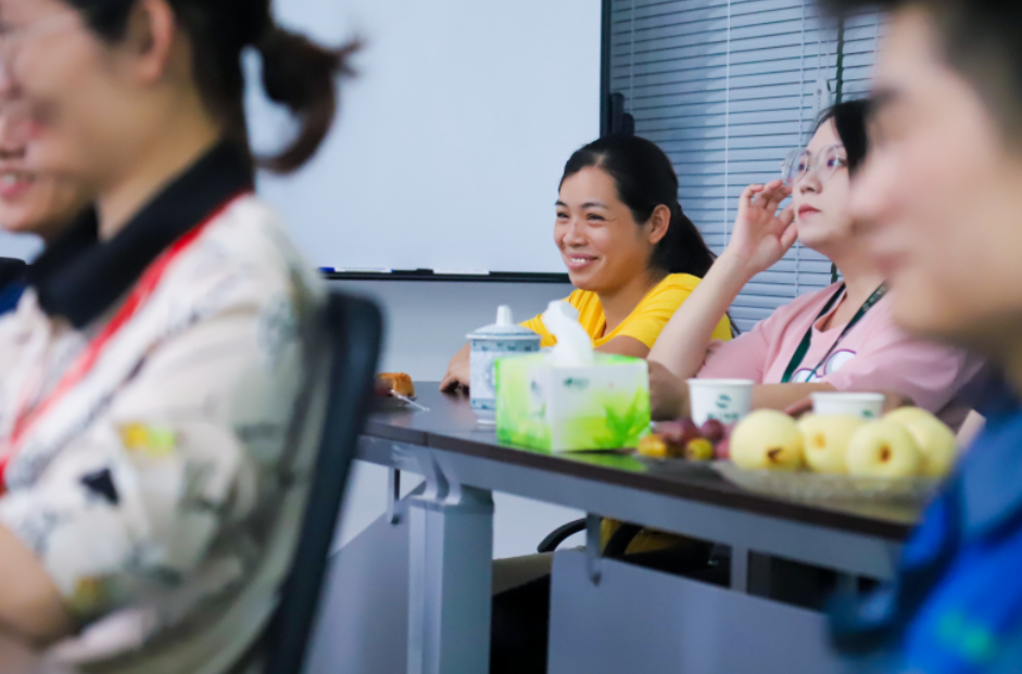 情滿中秋，共話未來(lái)。湘江電纜工會(huì)舉行中秋茶話會(huì)