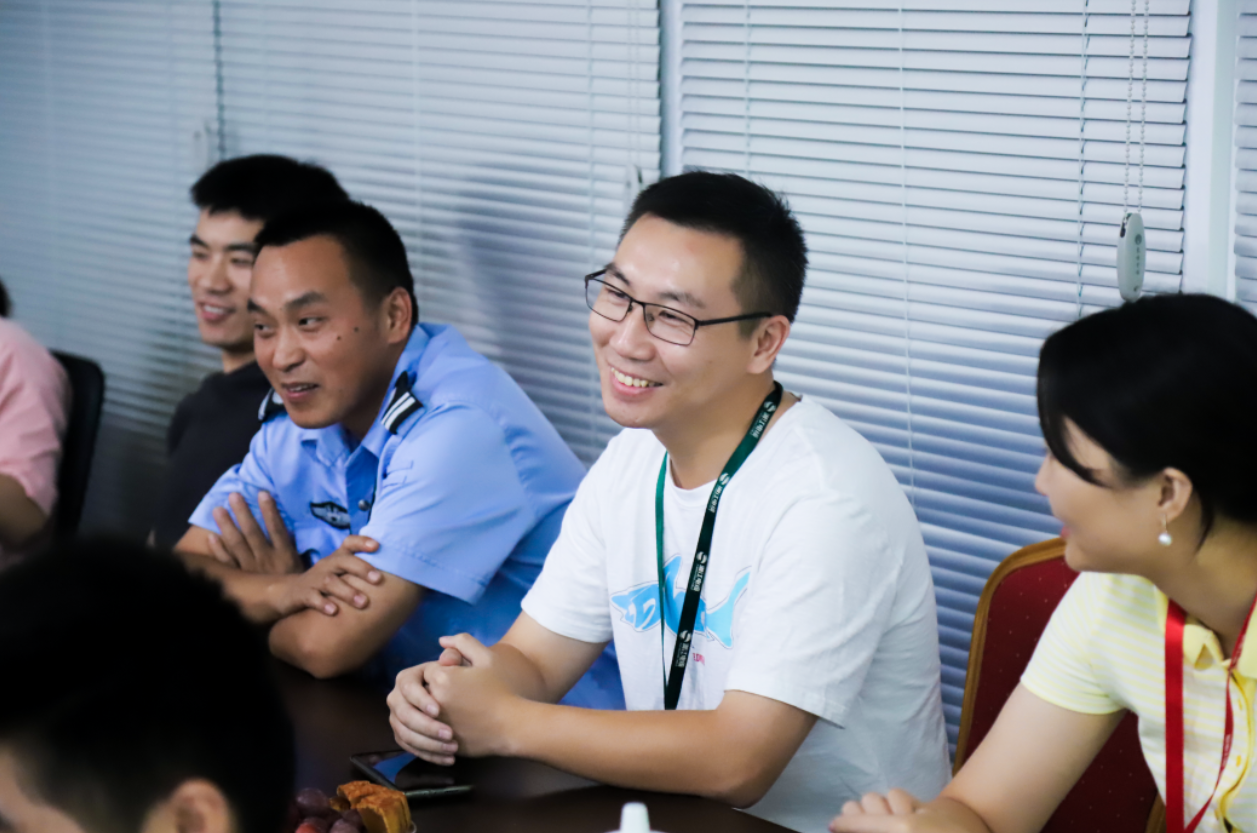 情滿中秋，共話未來(lái)。湘江電纜工會(huì)舉行中秋茶話會(huì)