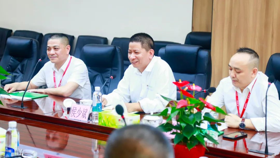 揭陽市委常委，揭西縣委書記劉端雄等領導一行參觀考察湘江電纜